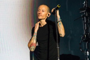 late-linkin-park-frontman-chester-benningtons-other-band-also-has-a-new-lead-singer